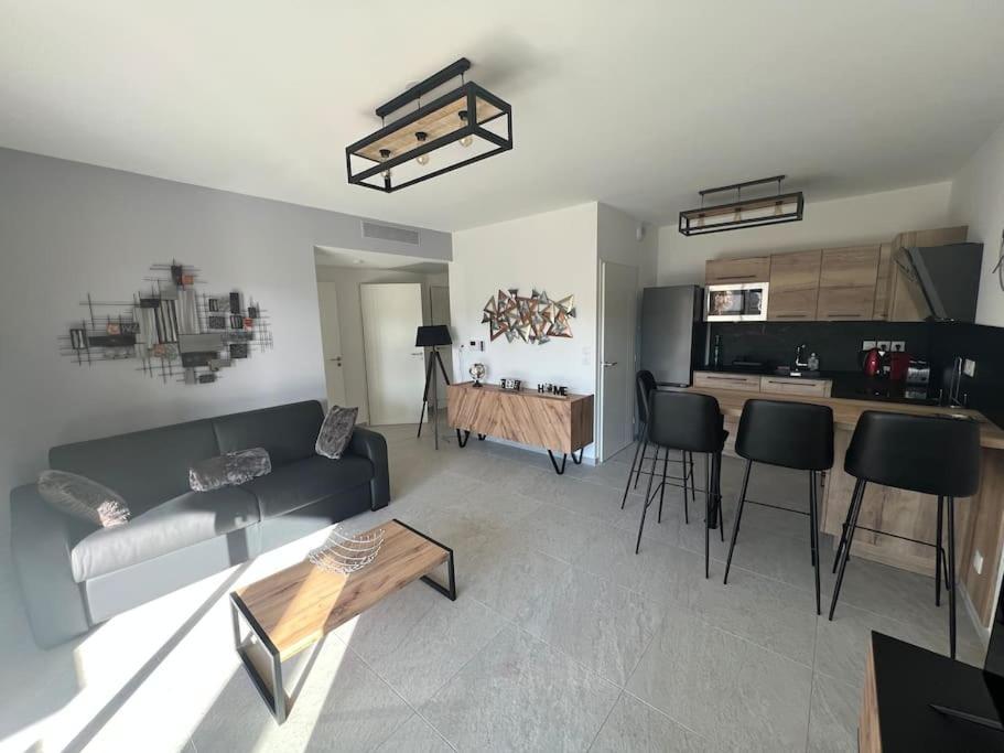 Superbe Appartement Neuf Aucalme Saint-Mandrier-sur-Mer Eksteriør bilde